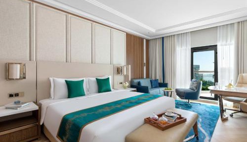 Luxury Sea View Room King Bed