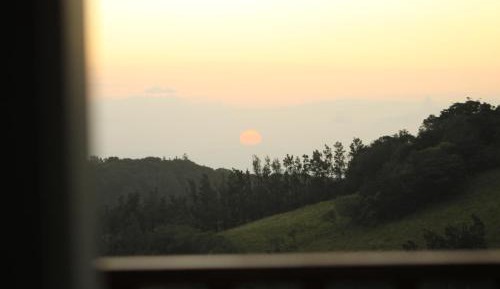 Deluxe Room with Balcony and Mountain View - Upper