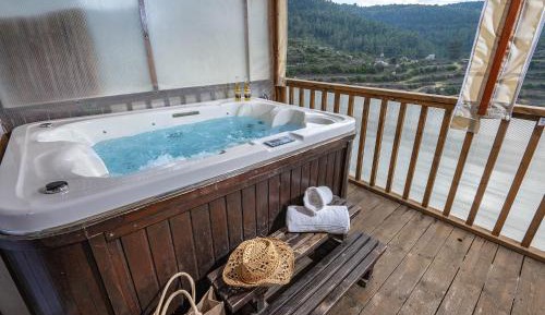 King Suite with Spa Bath