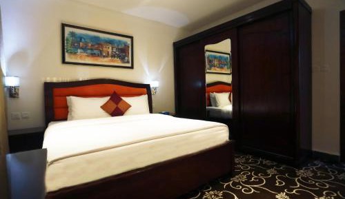 Royal Suite with Balcony