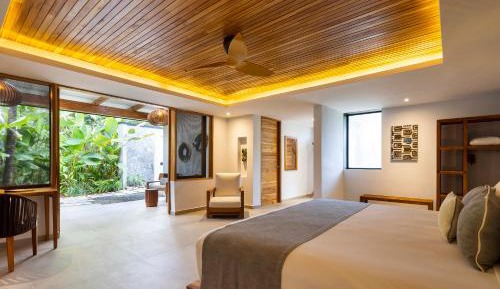 Poniente Rooms