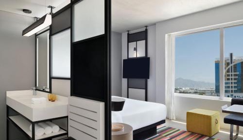 Aloft room, Guest room, 1 King, Free Shuttle Buss to OCEC & Mall of Oman