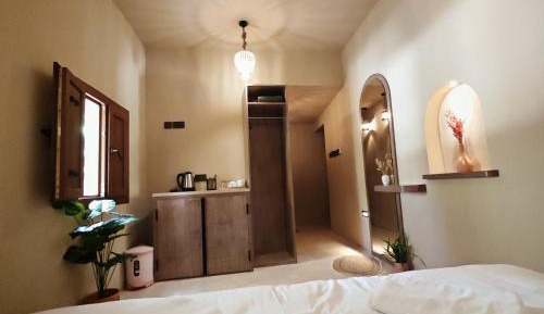 King Room with Spa Bath