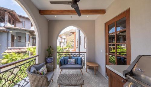 Two-Bedroom Apartment with Terrace - 8B Calle Cartagena