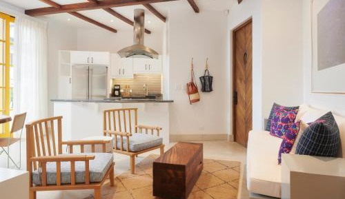 Two-Bedroom Apartment with Balcony and Sea View - 21 Camino