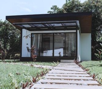 Deluxe Bungalow with Garden View