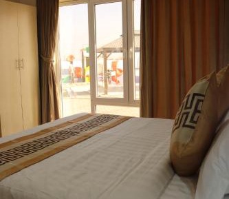 Deluxe Room with Pool View