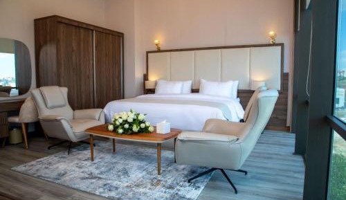 Superior King Room