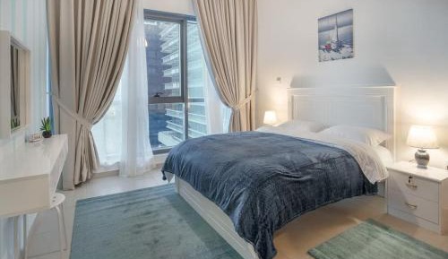 Two-Bedroom Apartment with City View
