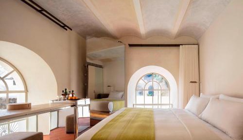 Classic Room Historic Wing