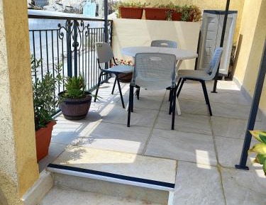Deluxe Double Room with Side Sea View