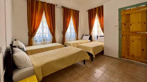 Quadruple Room with Bathroom