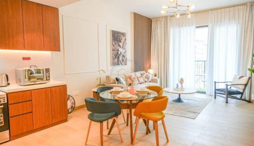 One-Bedroom Apartment with Balcony and Sea View