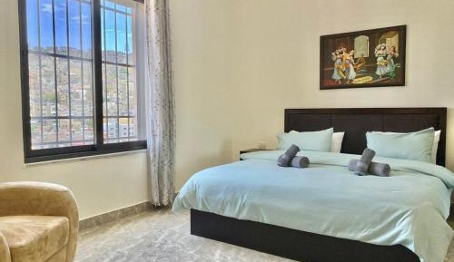 Superior One-Bedroom Apartment with Balcony