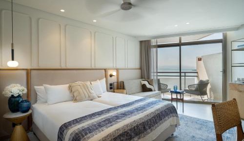 Deluxe Double or Twin Room with Sea View