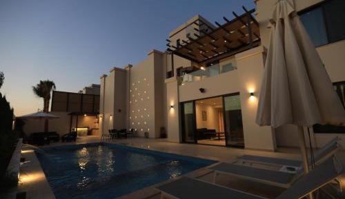 Three-Bedroom Vacation Home 