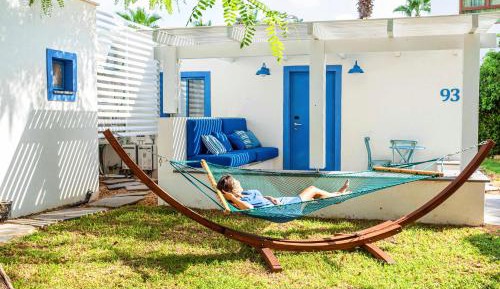 Deluxe Family Room (2 Adults + 2 Childern)