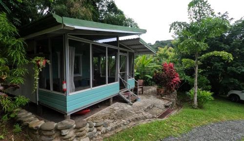 Bungalow with Garden View