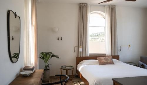 Roof Room with Balcony