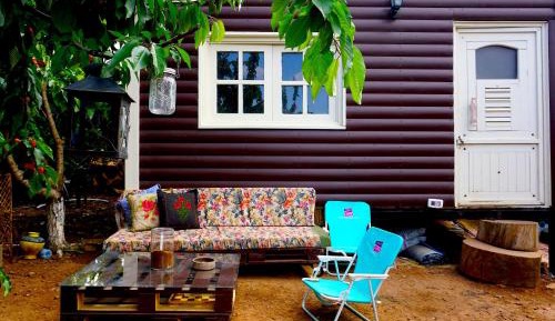 Bungalow with Garden View