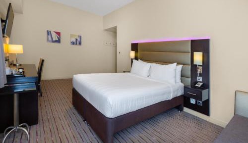 Non-Smoking - Standard Double Room