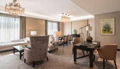 Presidential Suite - Lounge Access