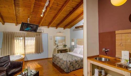 Nature Cabins (3 adults)