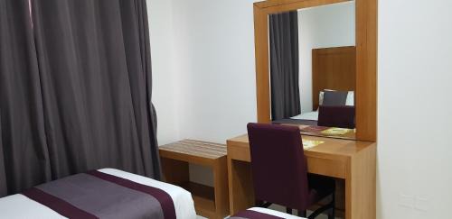 One-Bedroom Suite with Free Parking