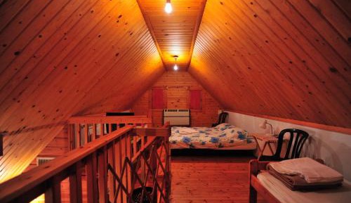 Cottage with two bedrooms & gallery
