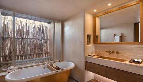 Hideaway Pool Suite