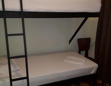Budget Single Room with Shared Bathroom