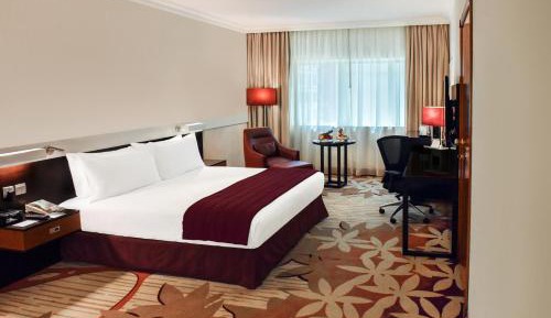 Executive Suite Room with 20% off F&B (2 Adults & 1 Child)