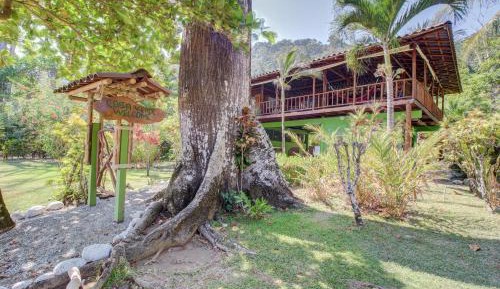 Three-Bedroom Vacation Home 