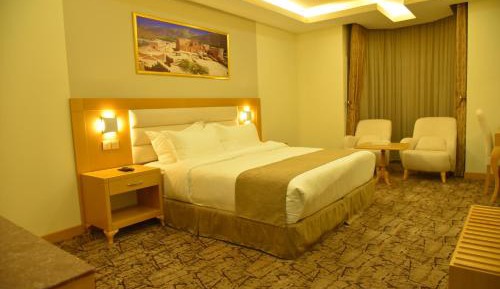 Standard King Room