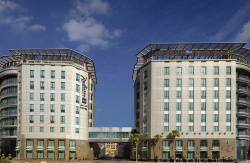 Dubai Media City Hotel | Radisson Blu Hotel, Dubai Media City