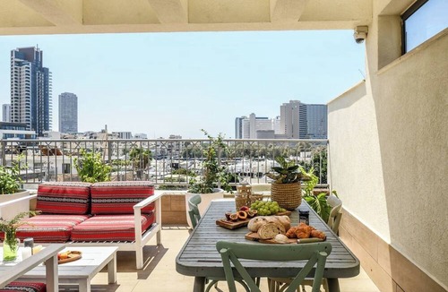 Kerem HaTeimanim Apartment | Kerem Studio in the Carmel House by Sea N' Rent