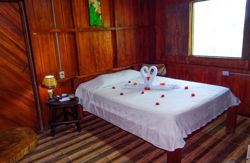 Katira Cabin | Posada Río Celeste La Amistad