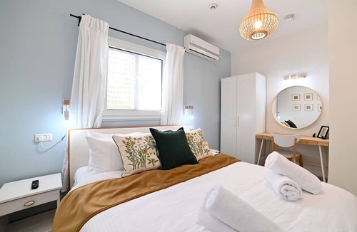 Emek Izrael Cottage | YalaRent Valley view Boutique cottages