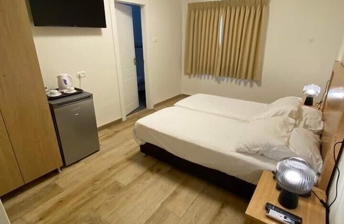 Tiberias Hotel | Berger Ultra Orthodox Hotel