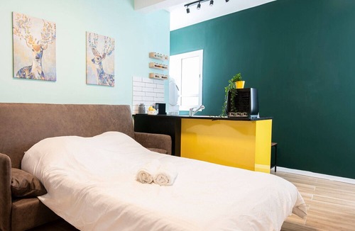 Tel Aviv Apartment | AirTLV HaTikva Market Adorable Apt