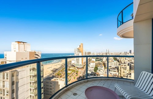 Tel Aviv Promenade Apartment | Full Sea View on The Beach With Balcony