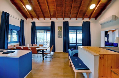 Amirim House | Ohn-Bar Guesthouse