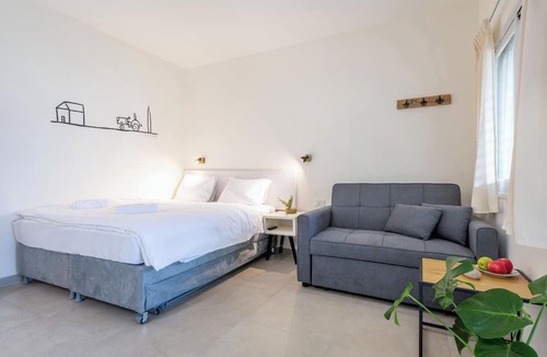 Kfar Masaryk House | Kibbutz Kfar Masaryk Country Lodging