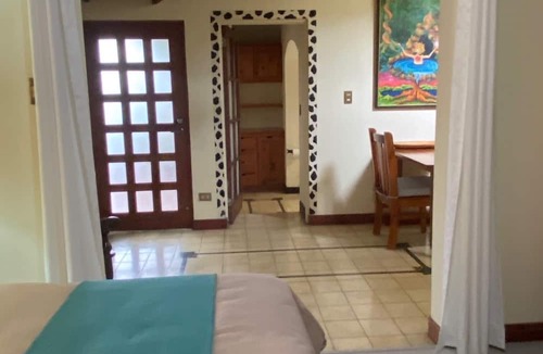 Escazu Bed & Breakfast | Tierra Magica B&B and Art Studio