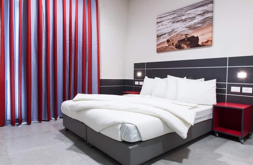 Haifa Hotel | HI Haifa Hostel