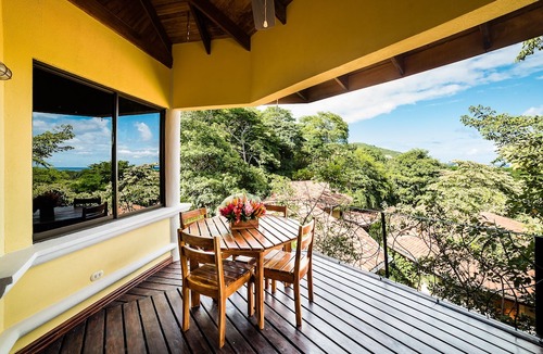 Playa Hermosa Villa | Charming 2 BR casita, close to the beach and fully equipped.