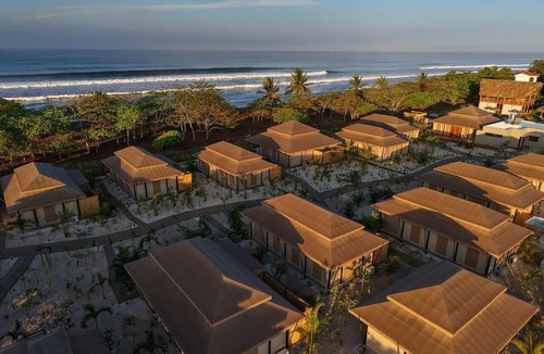 Playa Hermosa Hotel | Amarena Canvas Beach Hotel