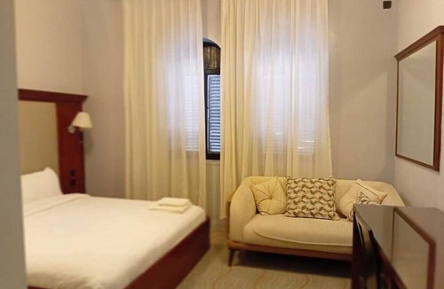 Al-Karak Hotel | Alqalah Restotel