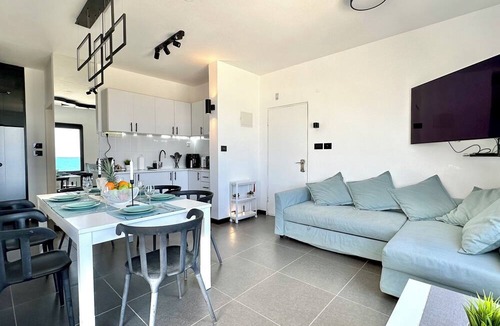 Nahariya Hotel | GW945 Gugel Waves Seaview Apartments