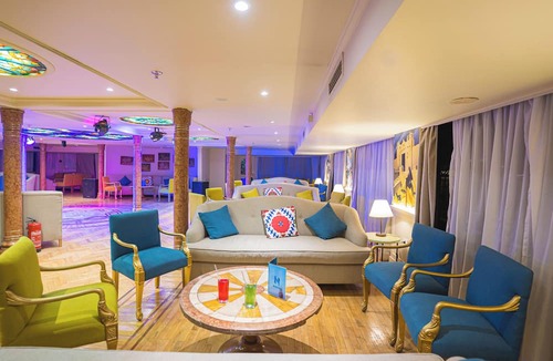 Aswan Boat Rental | 4 Days 3 Nights Nile Cruise Trip from Aswan to Luxor Every Monday, Wednesday and Friday with Guided Tours